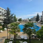 Atlantis Nikol Apartman