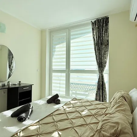 Atlantis Nikol Apartman