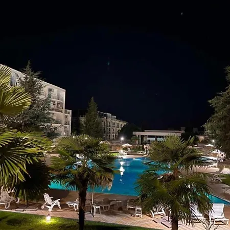 Atlantis Nikol *