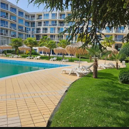 Atlantis Nikol Daire *