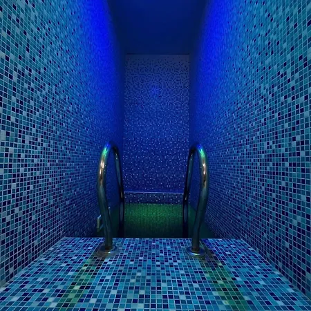 Atlantis Nikol Lejlighed