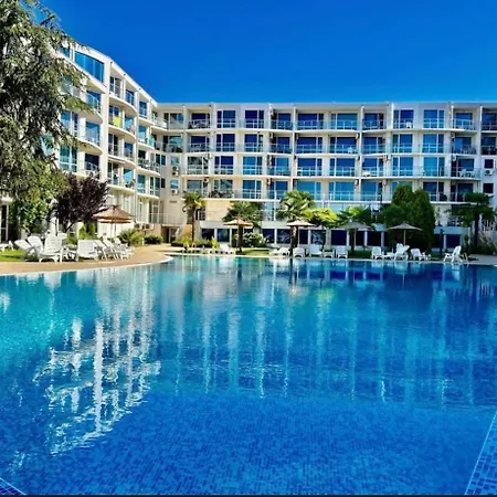 Atlantis Nikol *